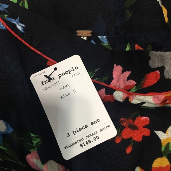 NWT Free People Navy Floral Wrapped Skirt - Picture 8 of 8